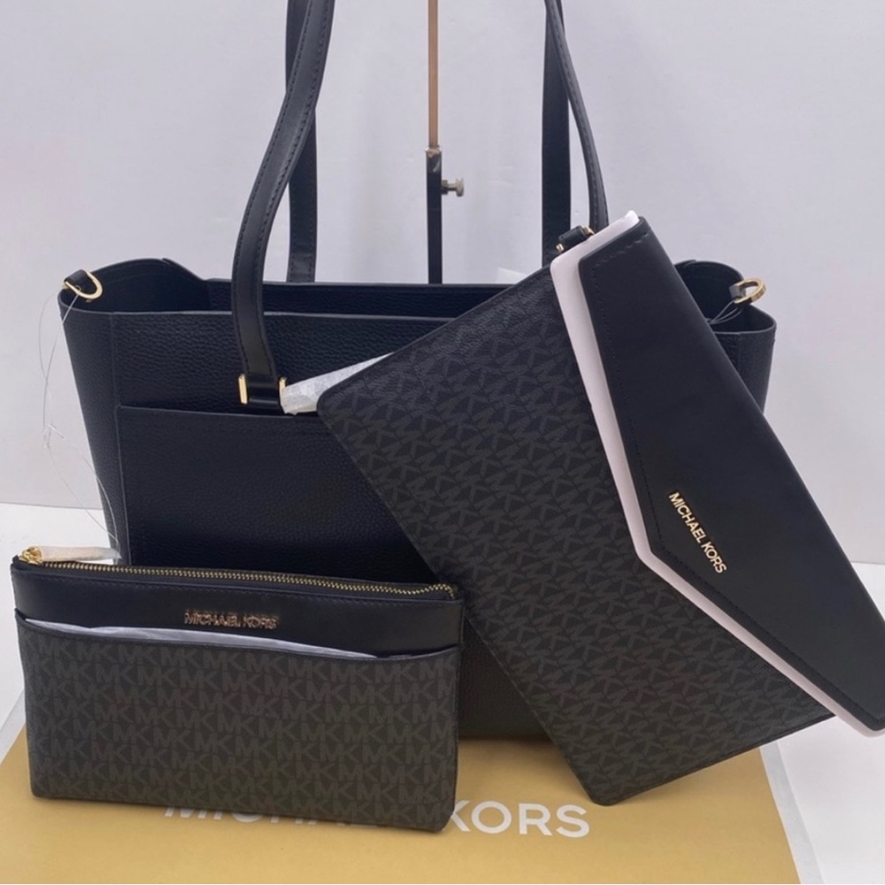 Michael Kors Maisie Large Pebbled Leather 3-in-1 Tote Bag
